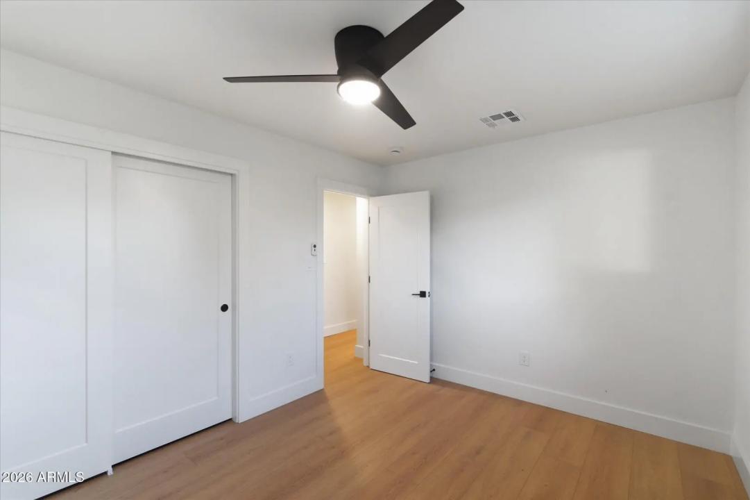 Real Estate Picture 15