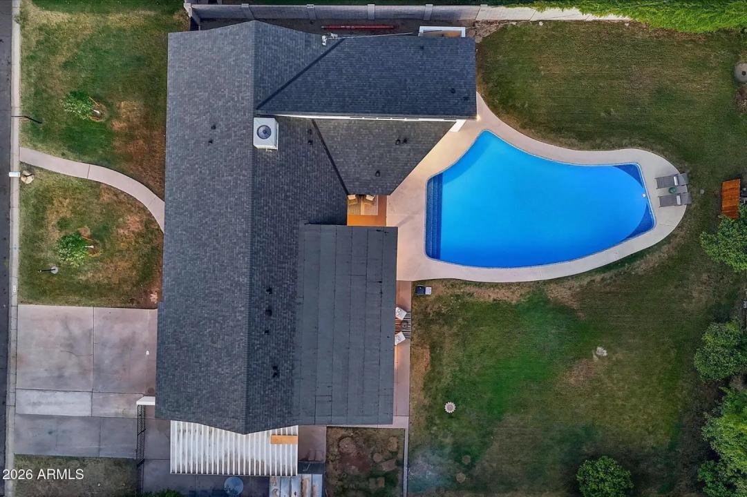 Real Estate Picture 26