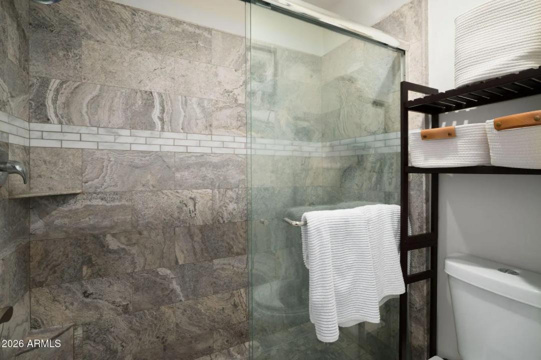 Real Estate Picture 18