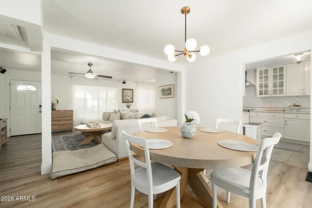 Real Estate Picture 9