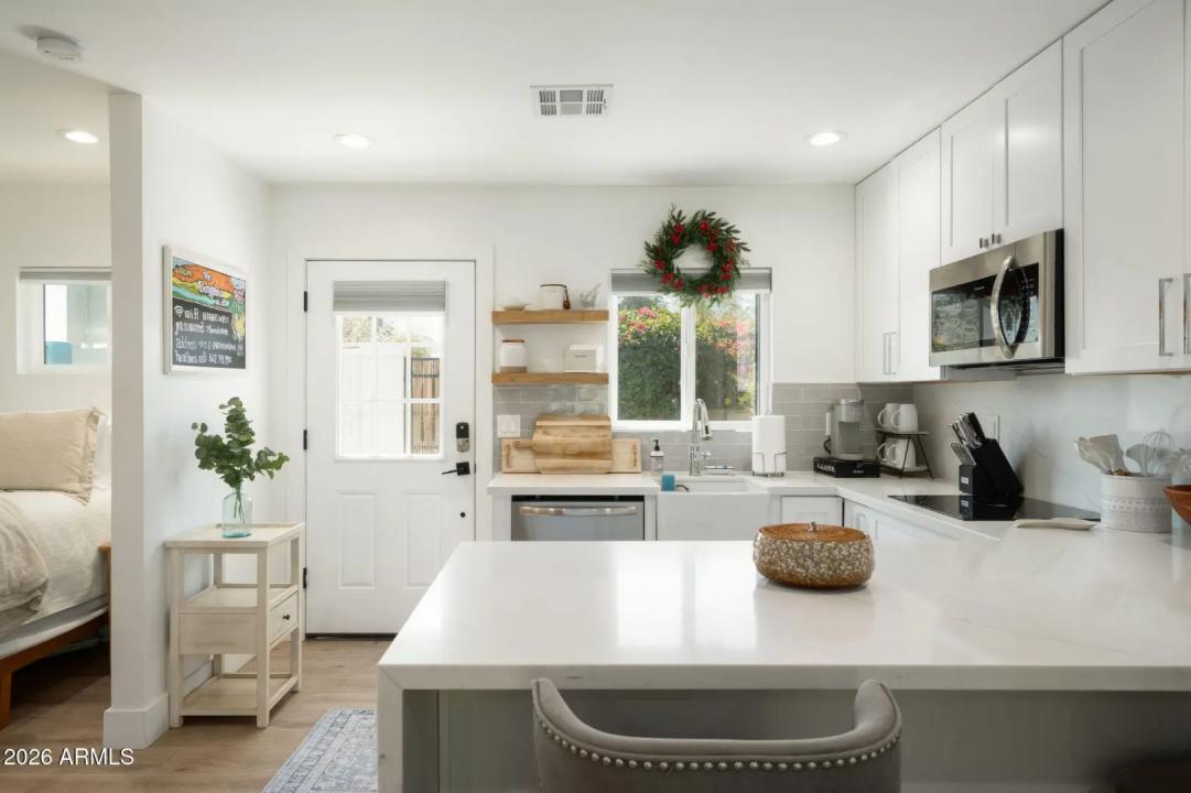 Real Estate Picture 29