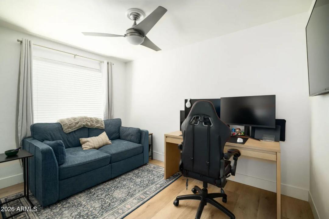 Real Estate Picture 20