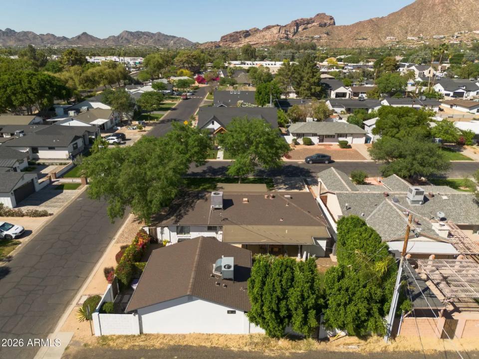 Real Estate Picture 38