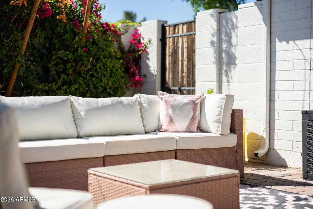 Real Estate Picture 25