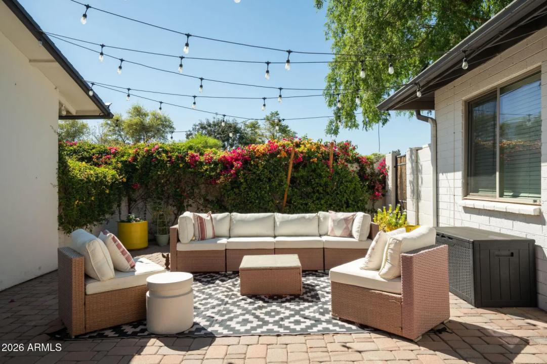 Real Estate Picture 24