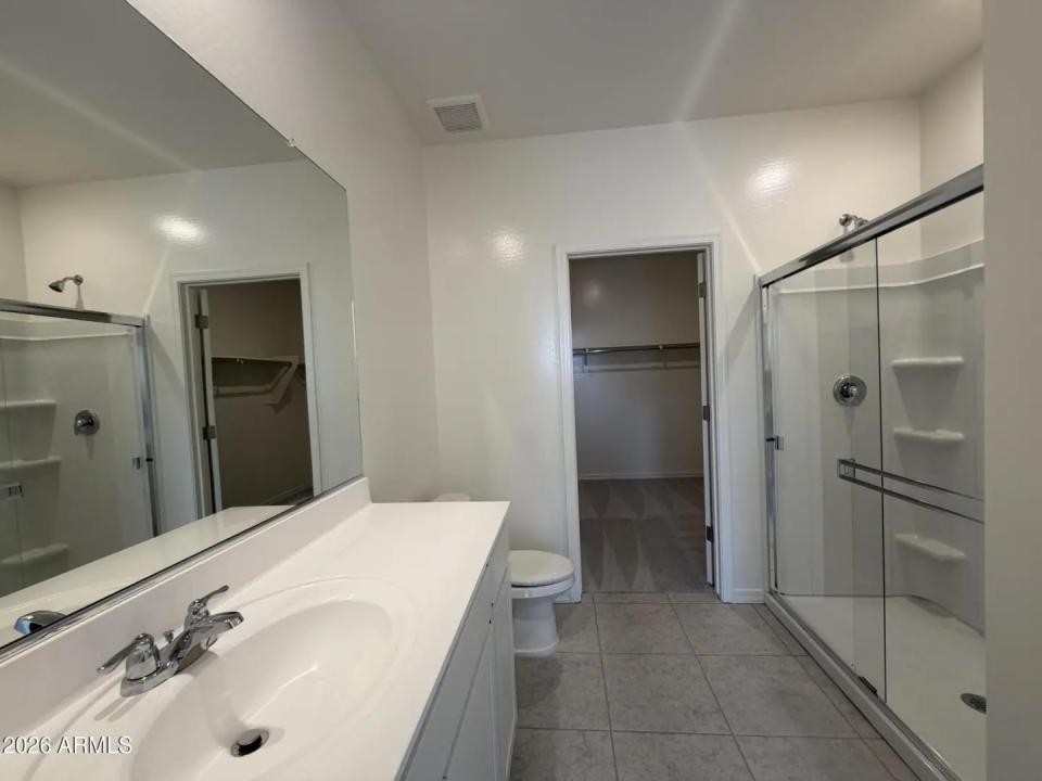 Real Estate Picture 14