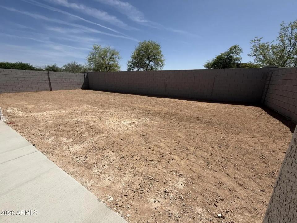 Real Estate Picture 10