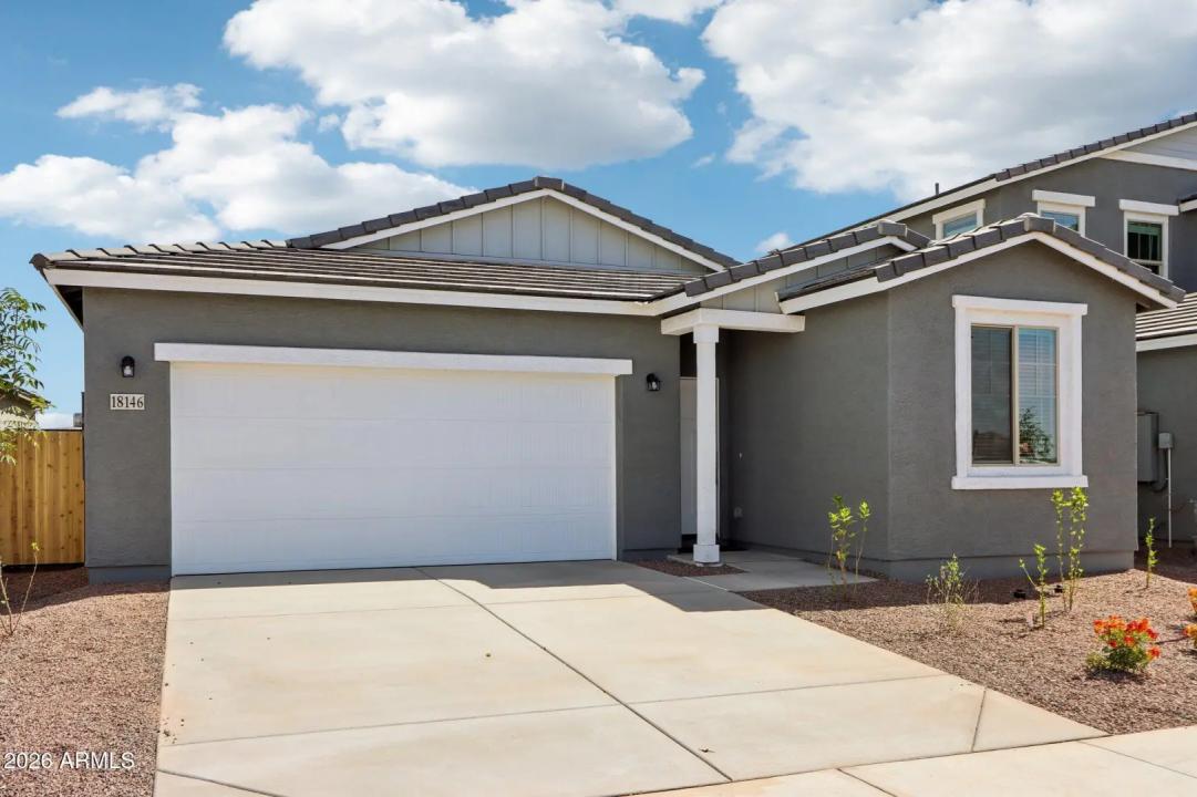 Real Estate Picture 8