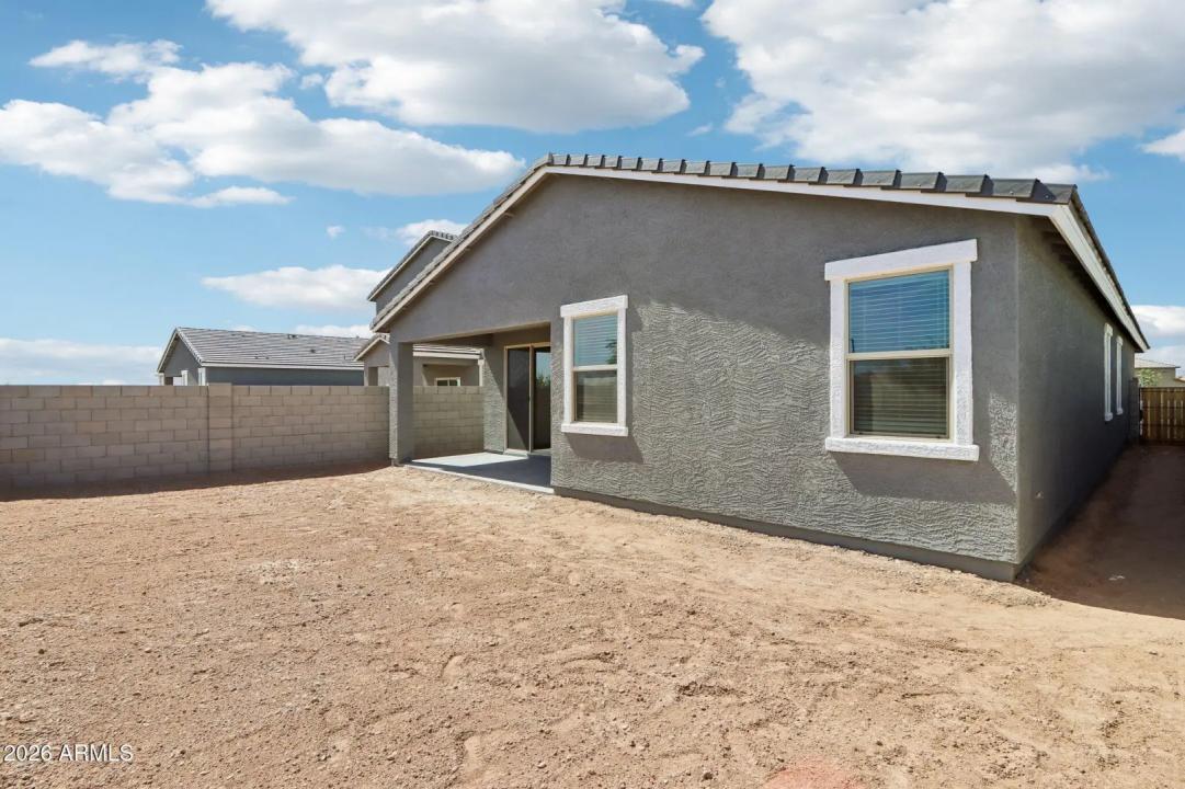 Real Estate Picture 9