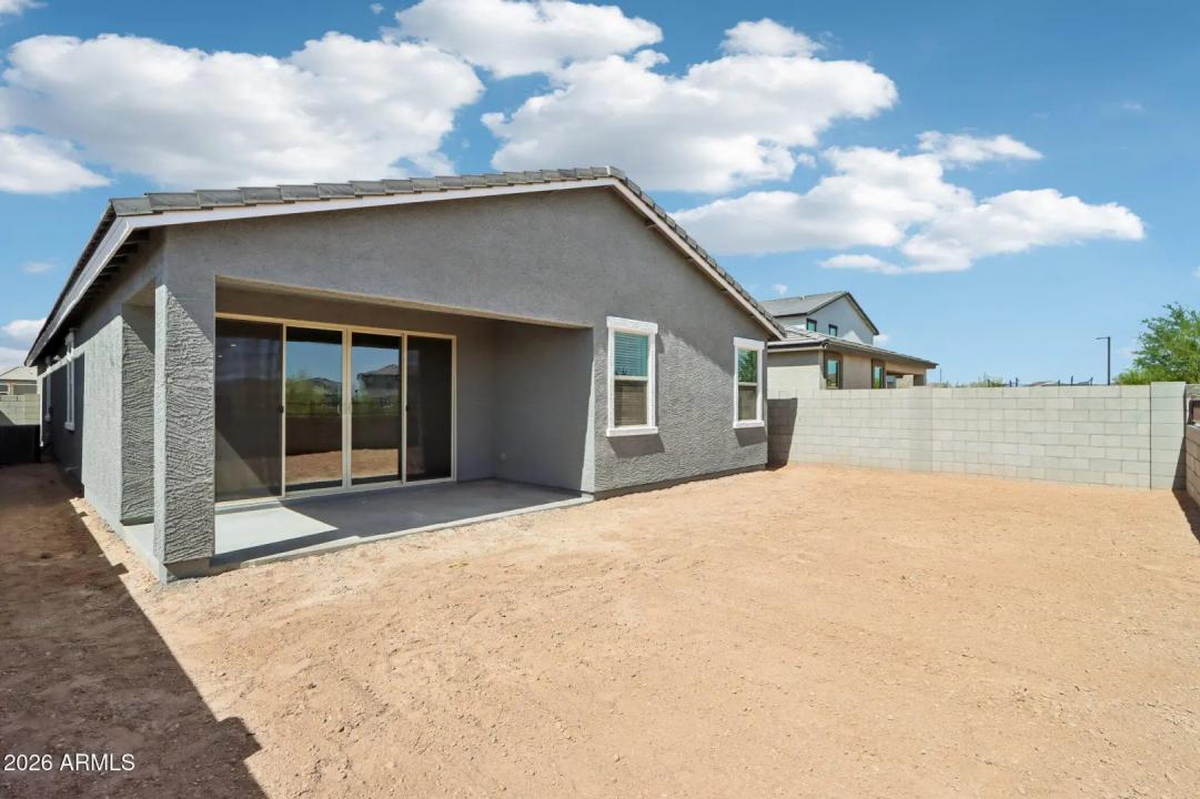 Real Estate Picture 10