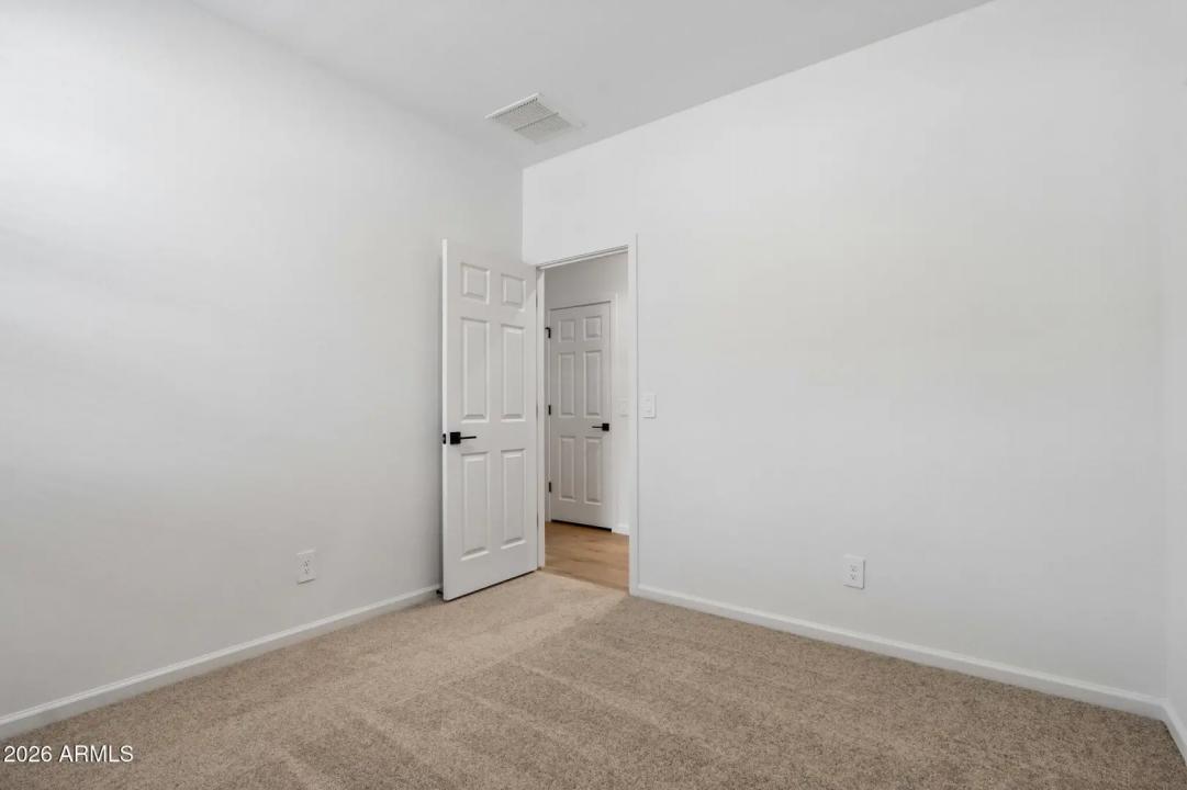 Real Estate Picture 20