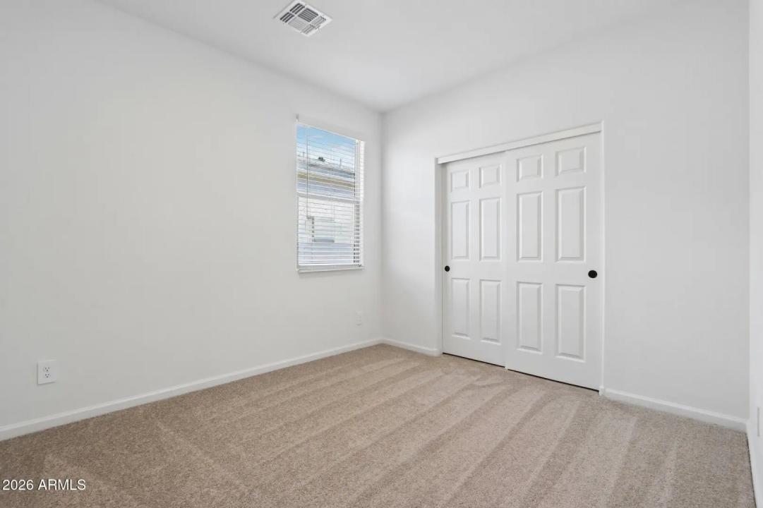 Real Estate Picture 25