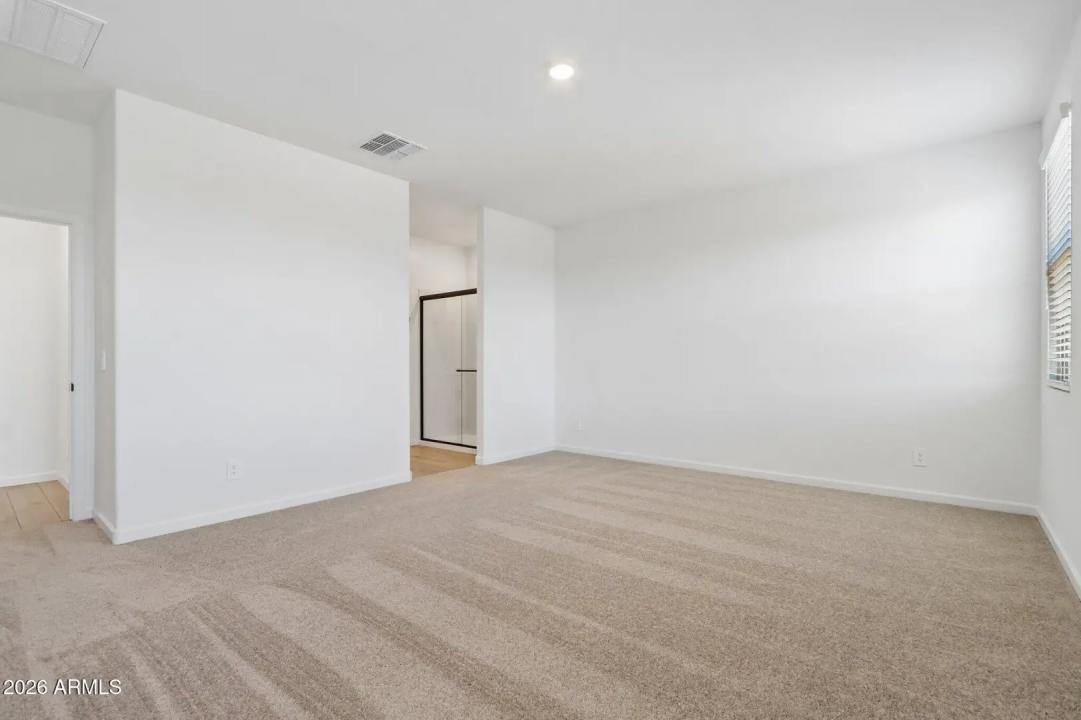 Real Estate Picture 29
