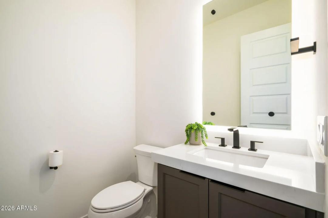 Real Estate Picture 23