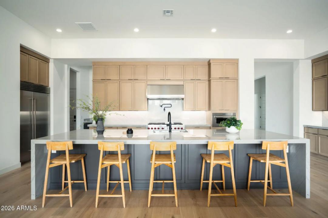 Real Estate Picture 2