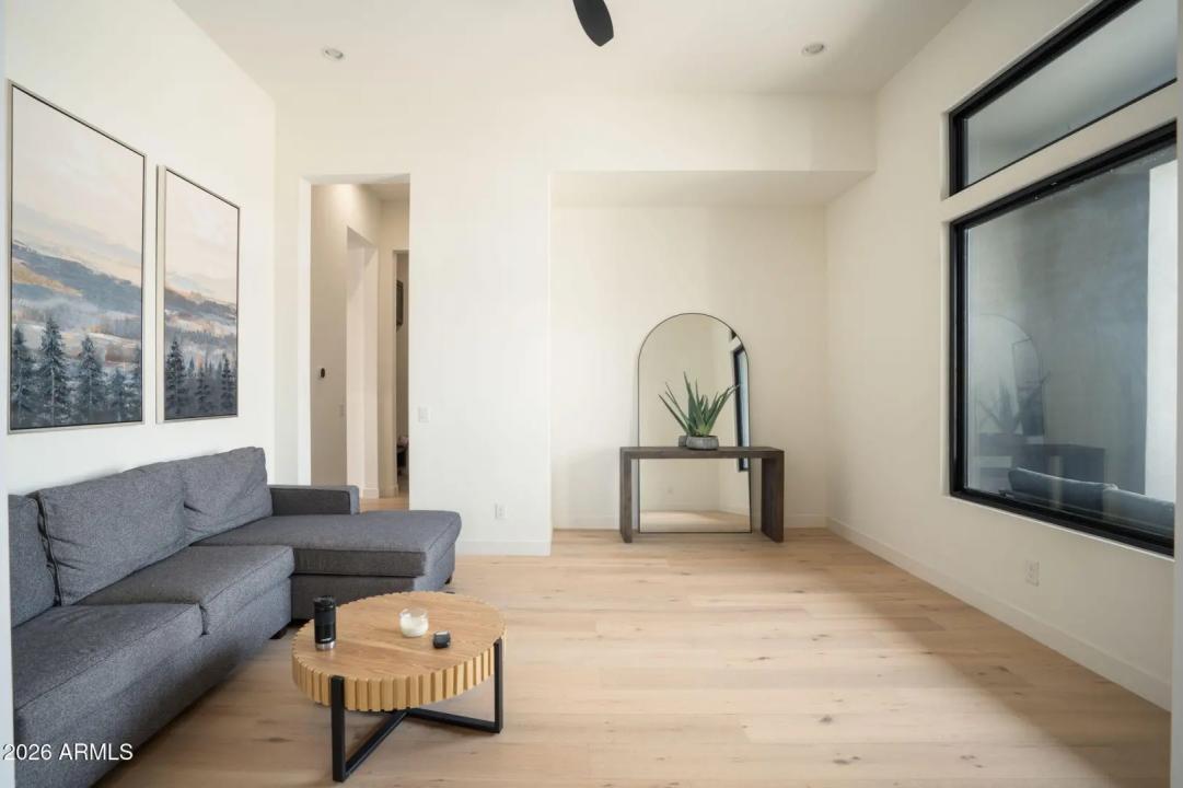 Real Estate Picture 29