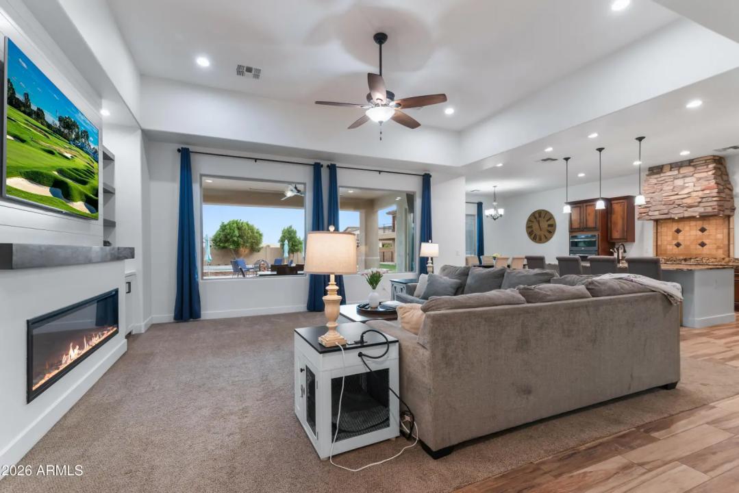 Real Estate Picture 18