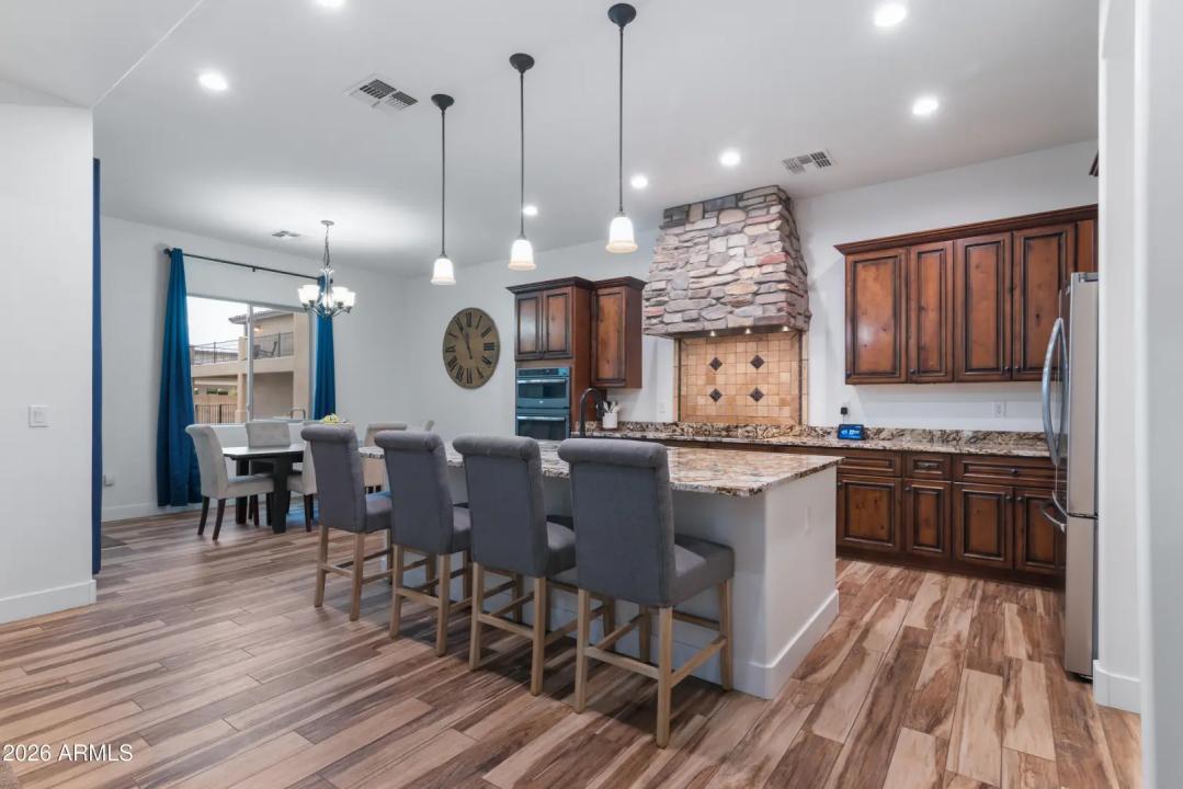 Real Estate Picture 21