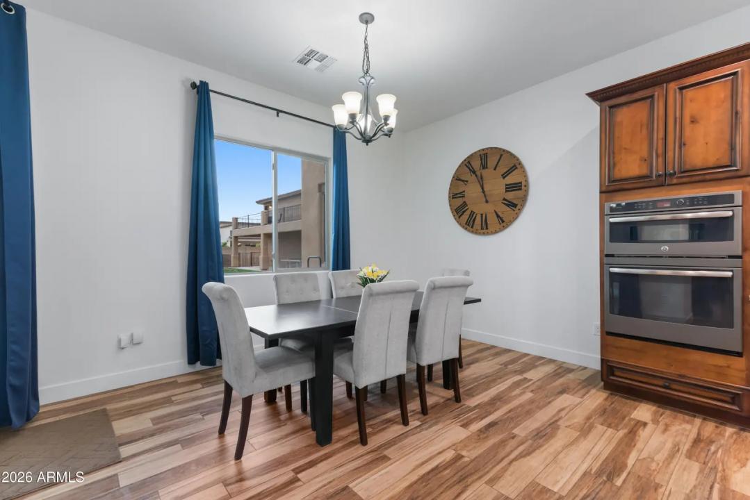 Real Estate Picture 26