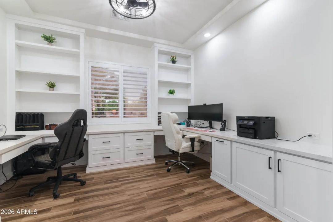 Real Estate Picture 19