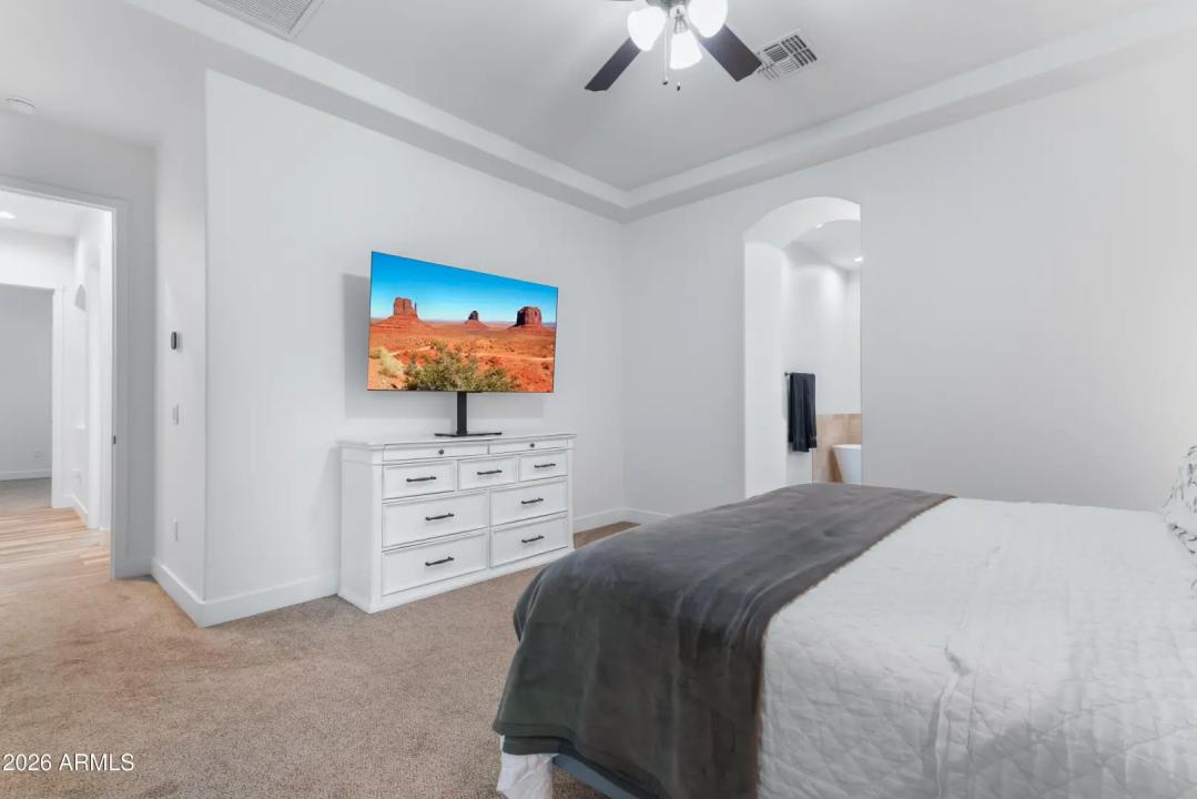 Real Estate Picture 35