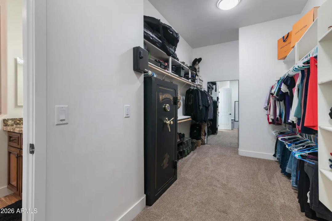 Real Estate Picture 33