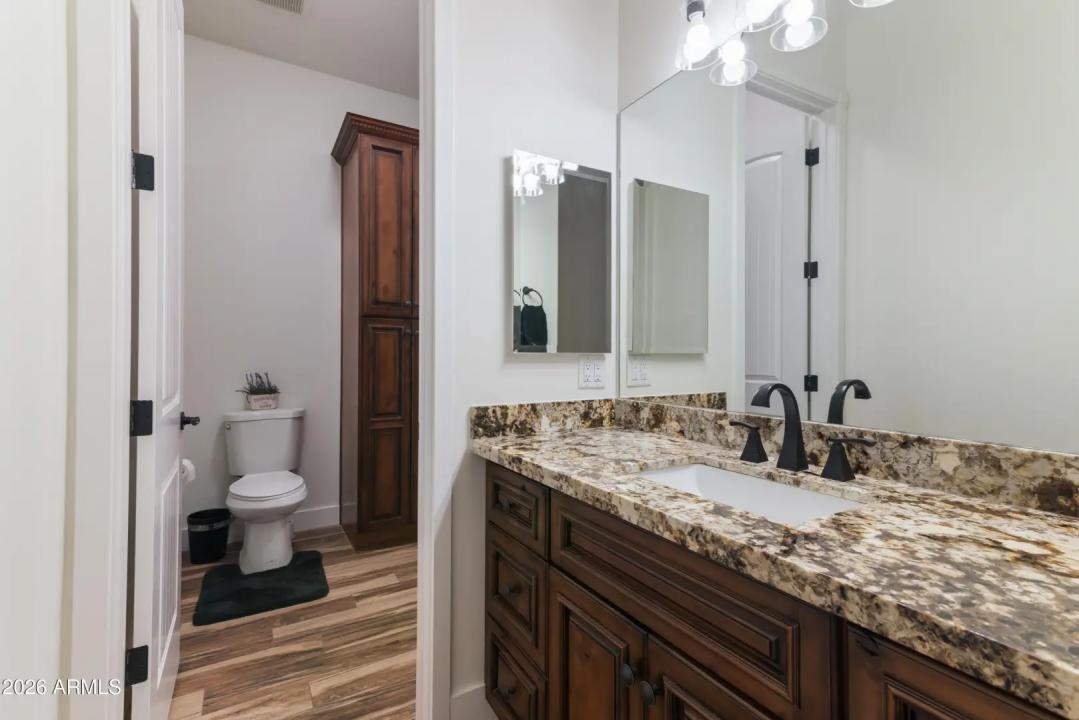 Real Estate Picture 38