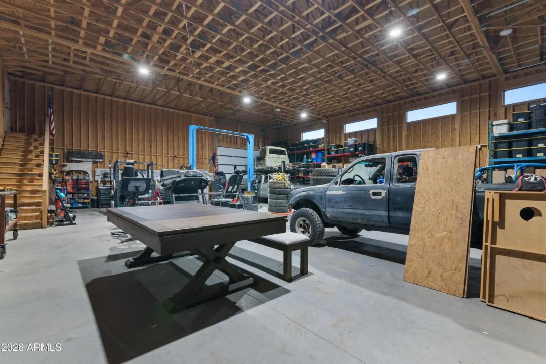 Real Estate Picture 13