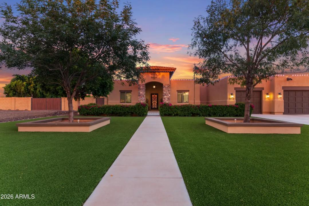 Real Estate Picture 4