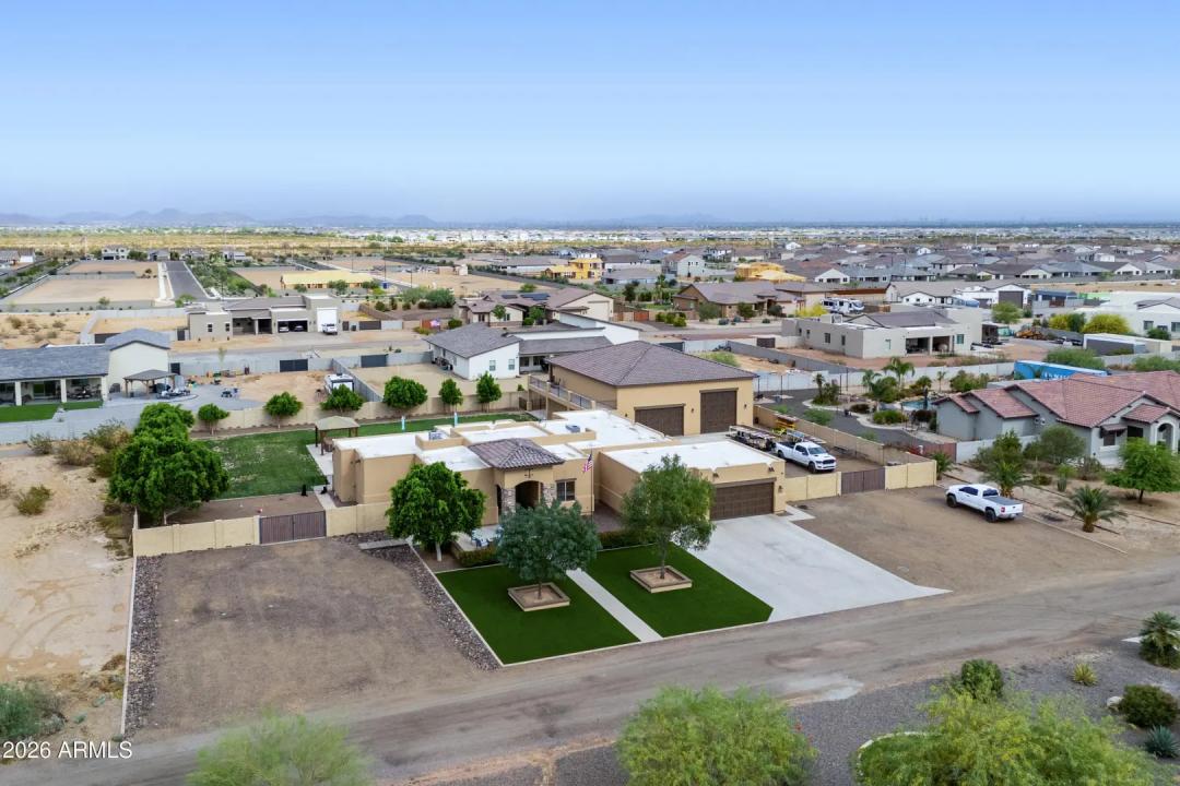 Real Estate Picture 60