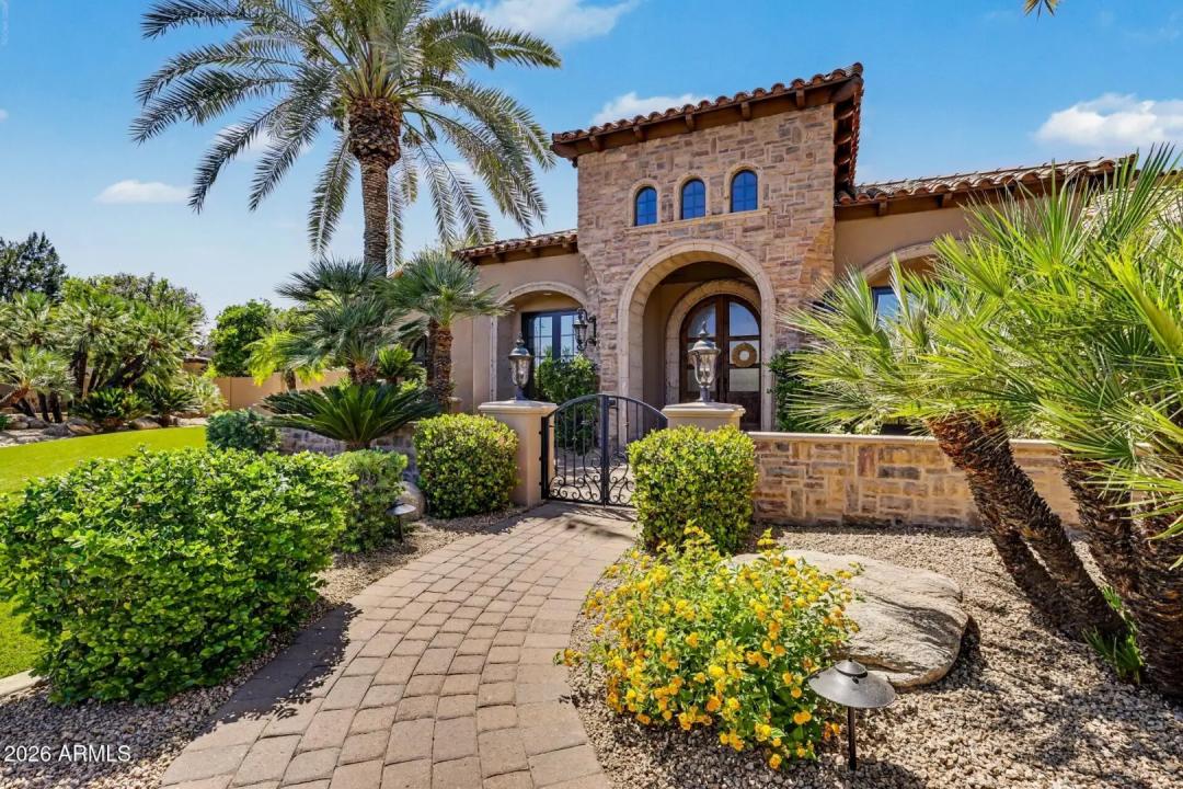 Real Estate Picture 9