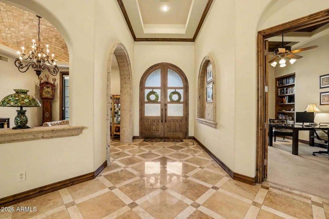 Real Estate Picture 13