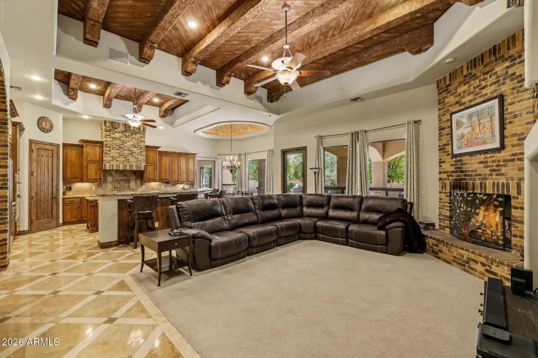Real Estate Picture 26