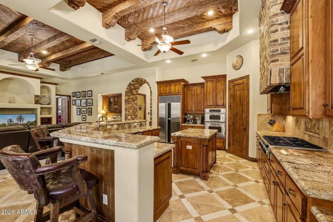 Real Estate Picture 16