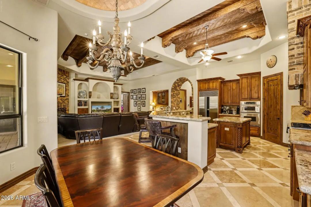 Real Estate Picture 5