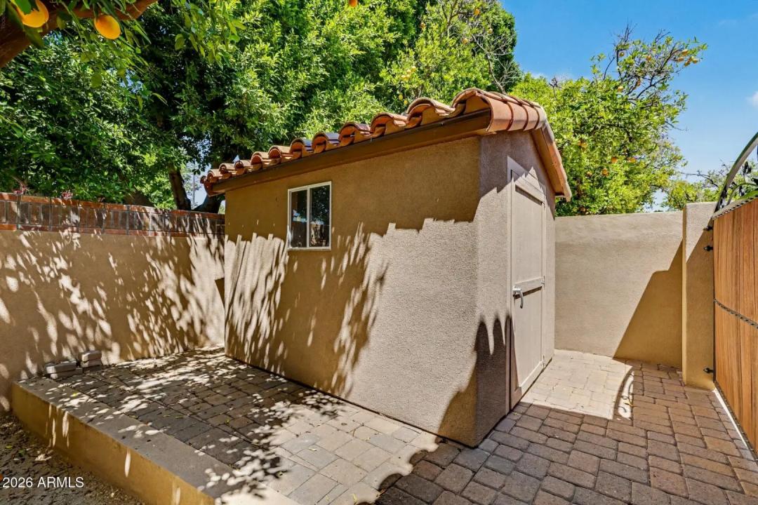 Real Estate Picture 80