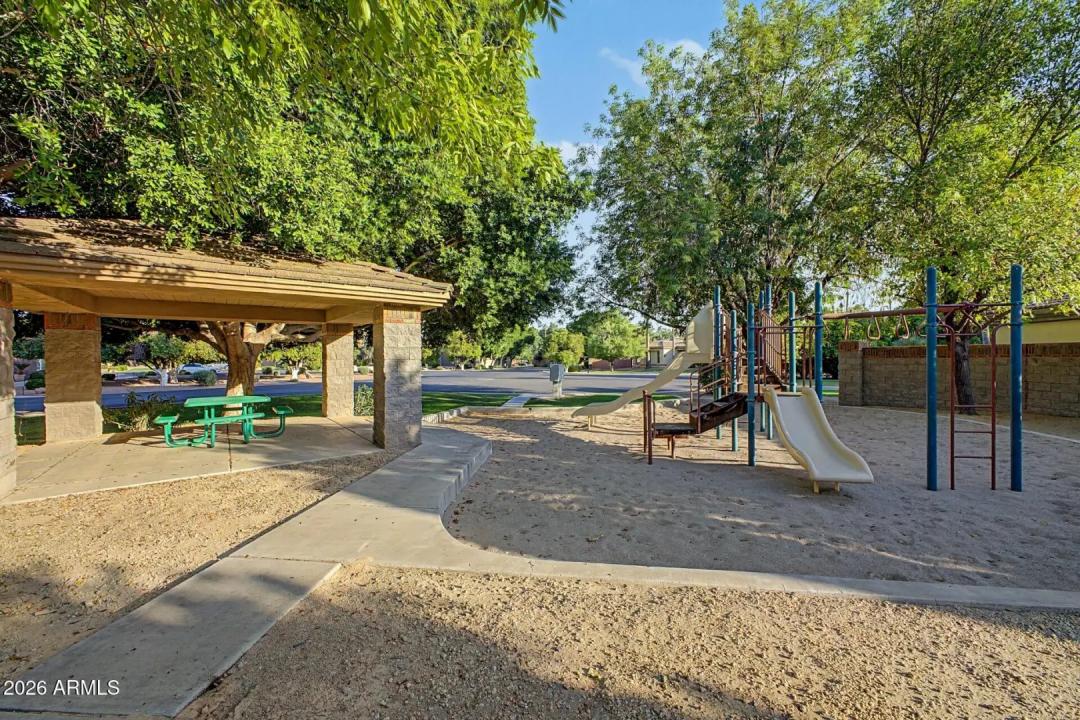Real Estate Picture 89