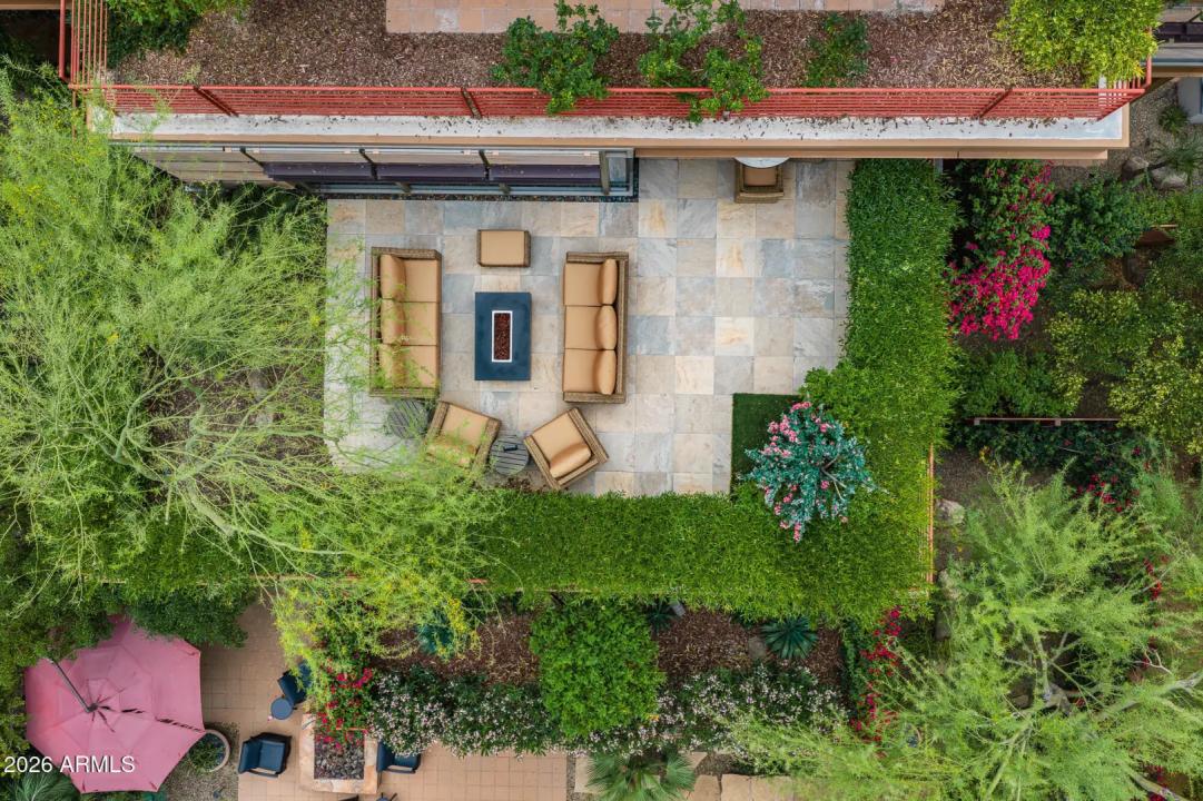 Real Estate Picture 10