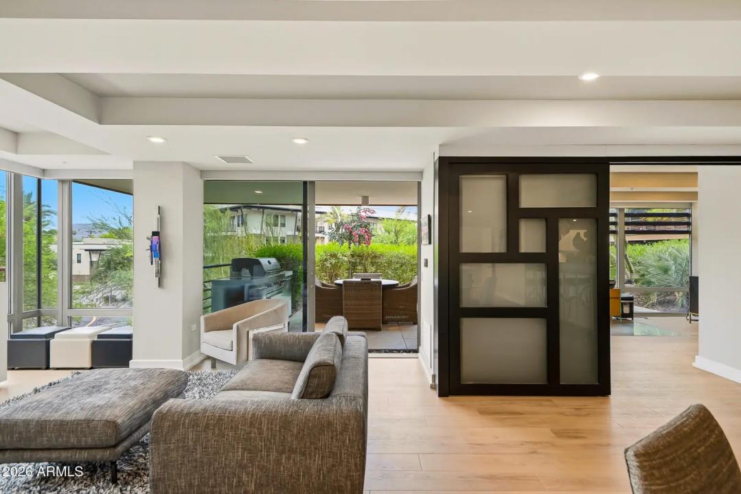 Real Estate Picture 18