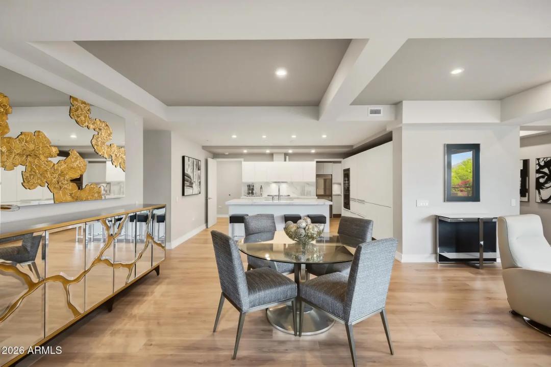 Real Estate Picture 22