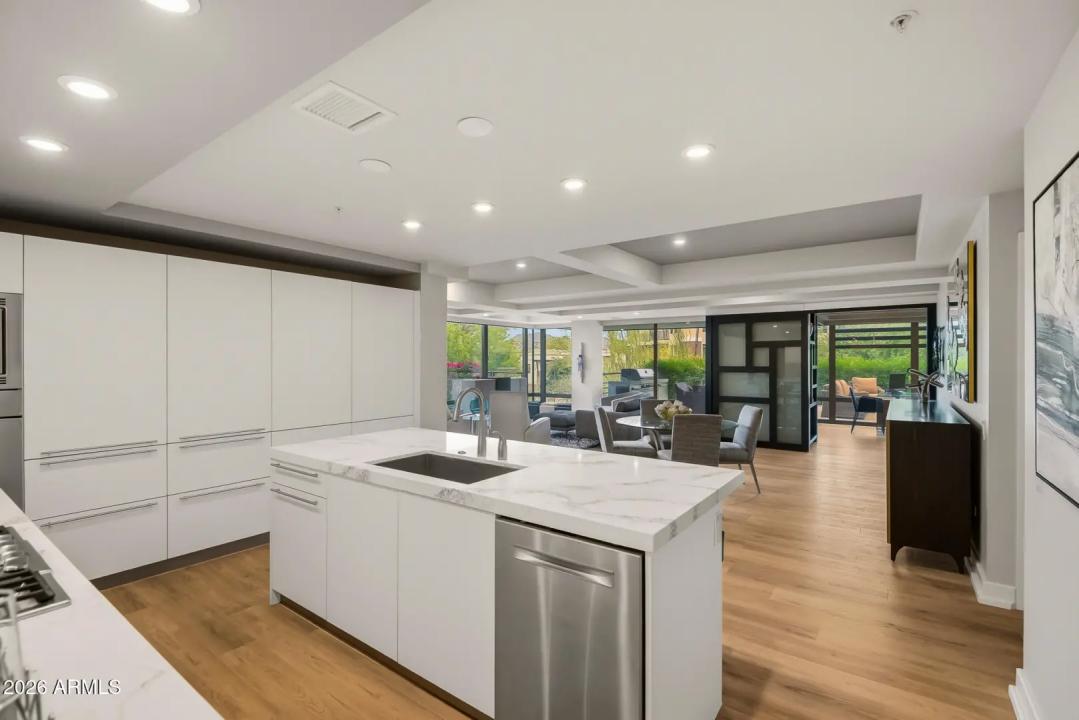 Real Estate Picture 30