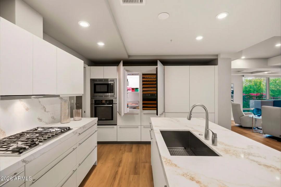 Real Estate Picture 31