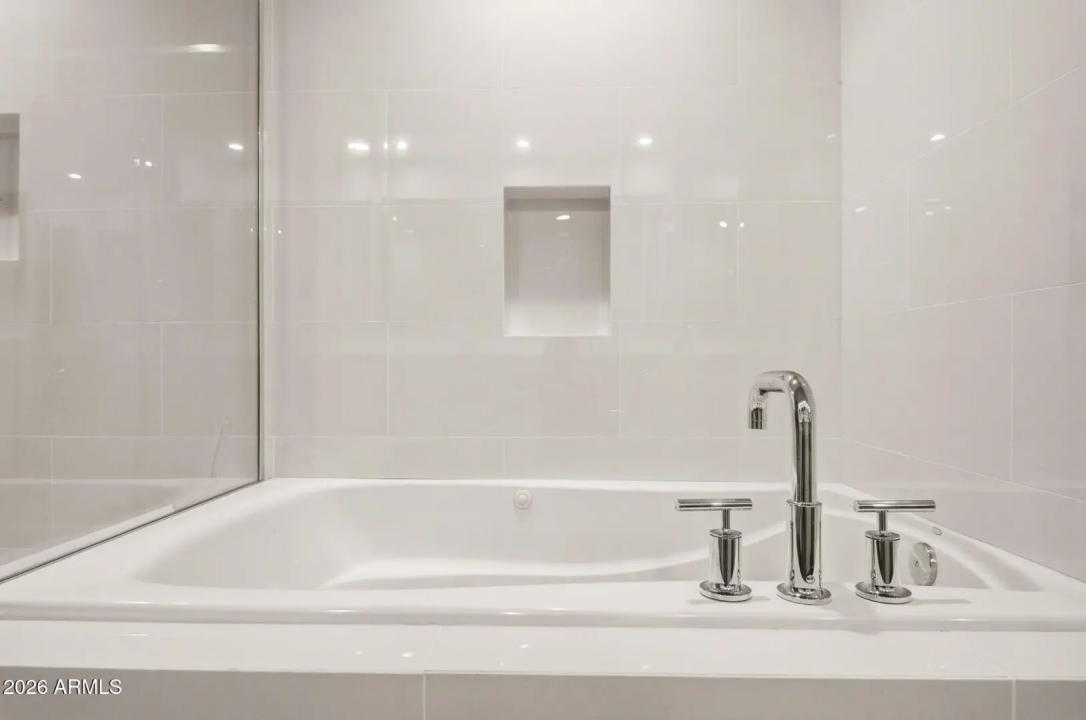 Real Estate Picture 37