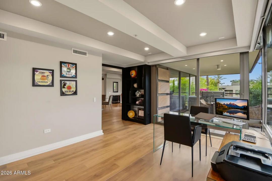 Real Estate Picture 43