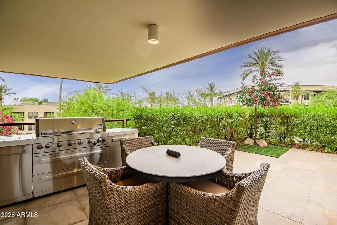 Real Estate Picture 6