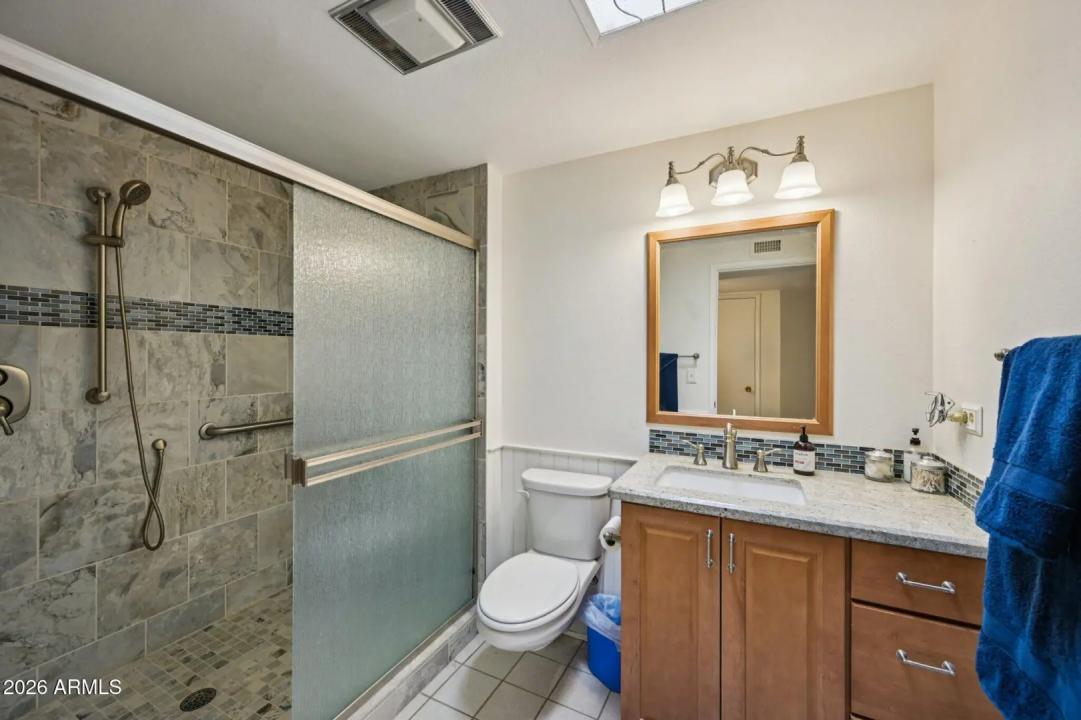 Real Estate Picture 21