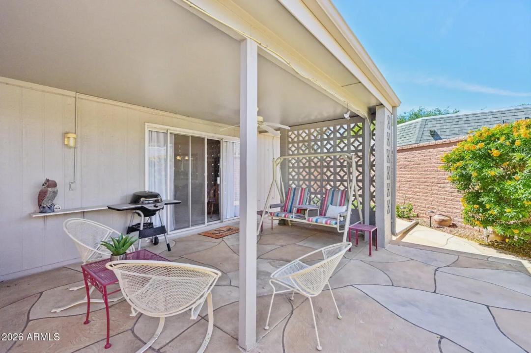 Real Estate Picture 23