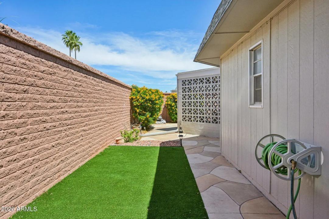 Real Estate Picture 27