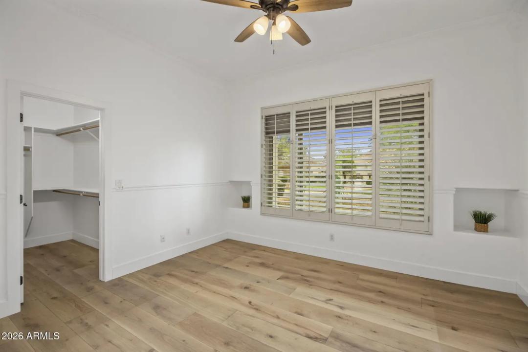 Real Estate Picture 27