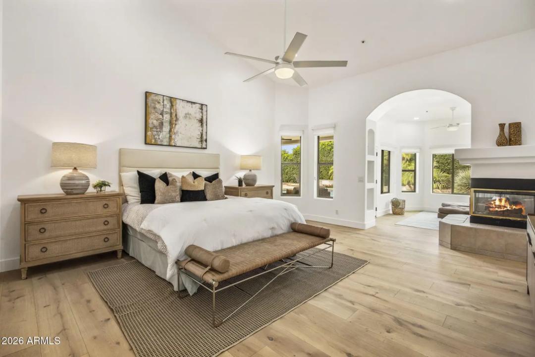 Real Estate Picture 20